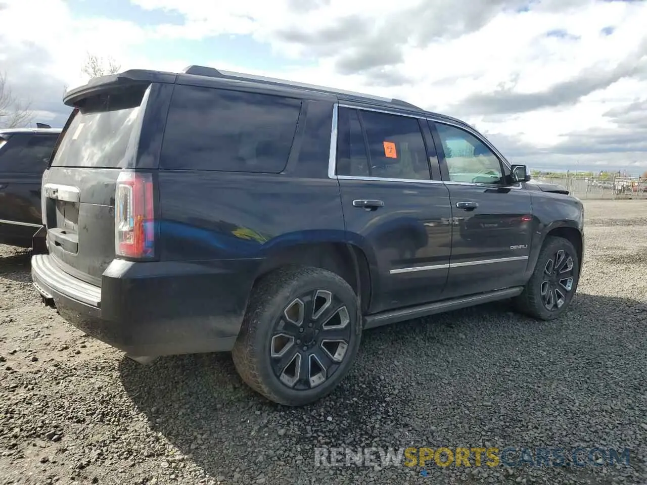 3 Photograph of a damaged car 1GKS2CKJXKR381028 GMC YUKON 2019