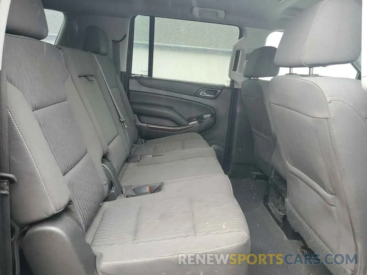 11 Photograph of a damaged car 1GKS2FEC2KR204603 GMC YUKON 2019