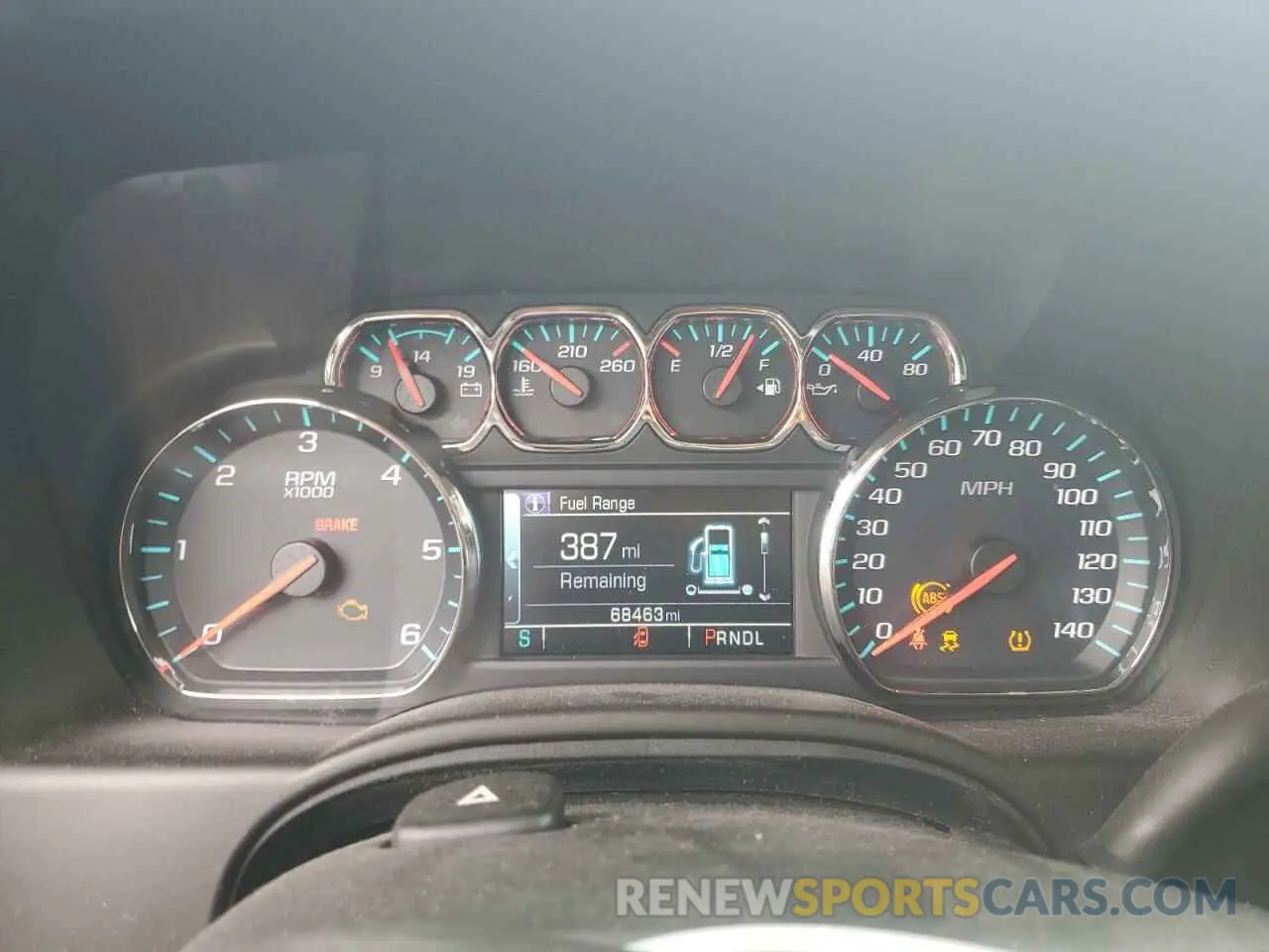 9 Photograph of a damaged car 1GKS2FEC2KR204603 GMC YUKON 2019