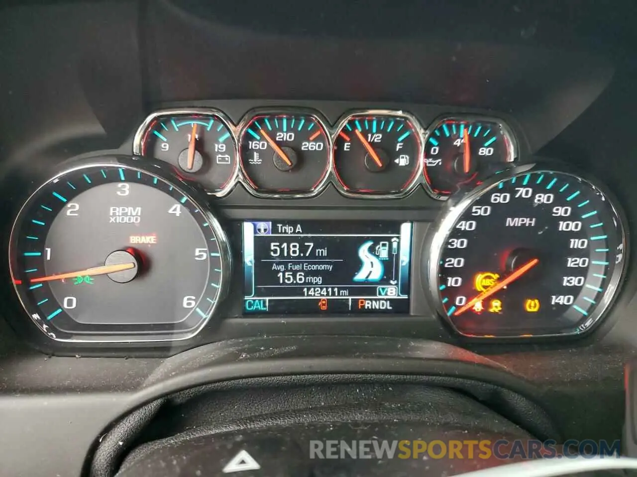 9 Photograph of a damaged car 1GKS2GKC1KR163598 GMC YUKON 2019