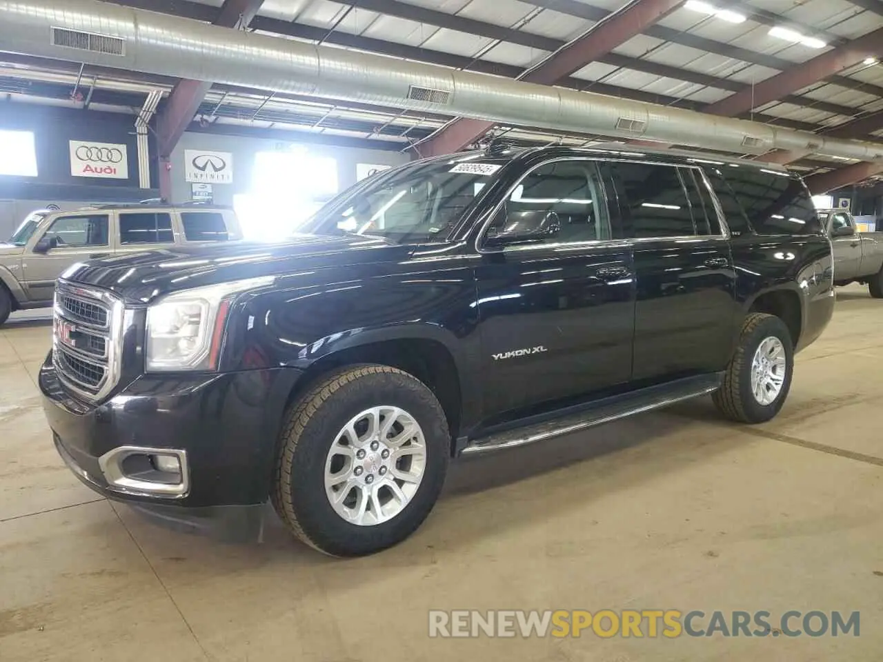 1 Photograph of a damaged car 1GKS2GKC1KR163990 GMC YUKON 2019