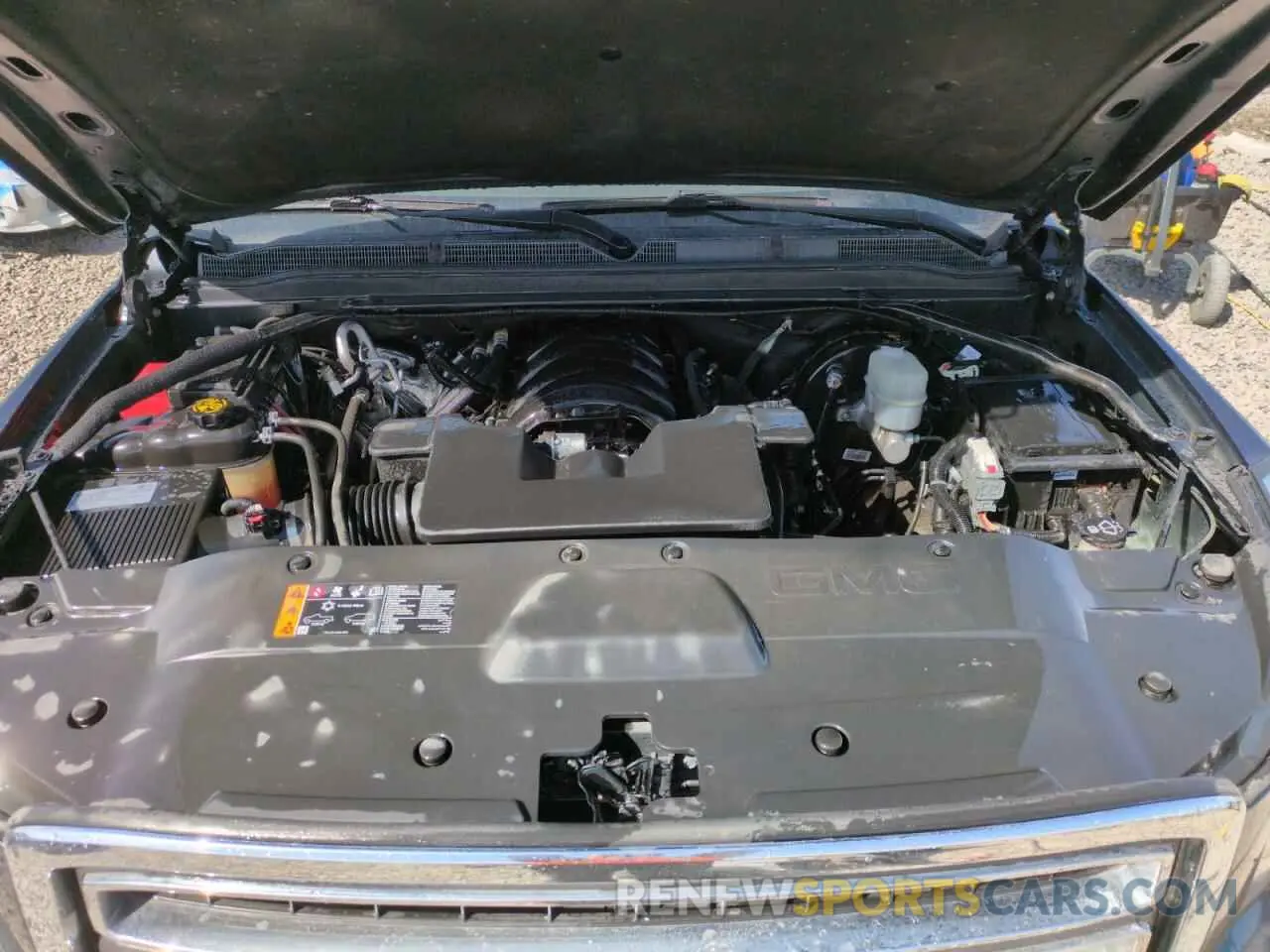 11 Photograph of a damaged car 1GKS2GKC4KR302722 GMC YUKON 2019