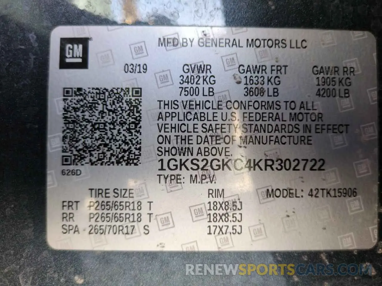 12 Photograph of a damaged car 1GKS2GKC4KR302722 GMC YUKON 2019