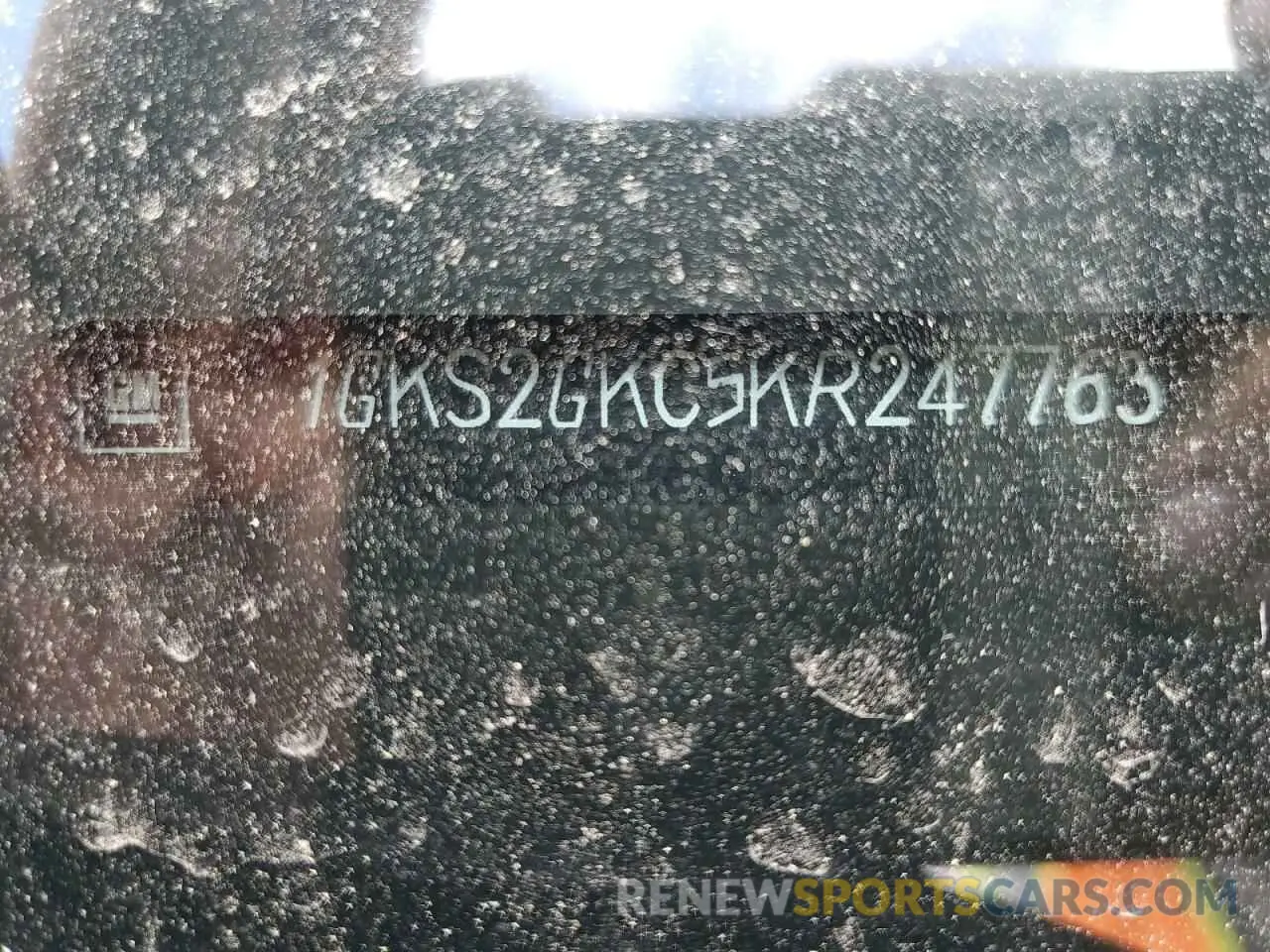 13 Photograph of a damaged car 1GKS2GKC5KR247763 GMC YUKON 2019