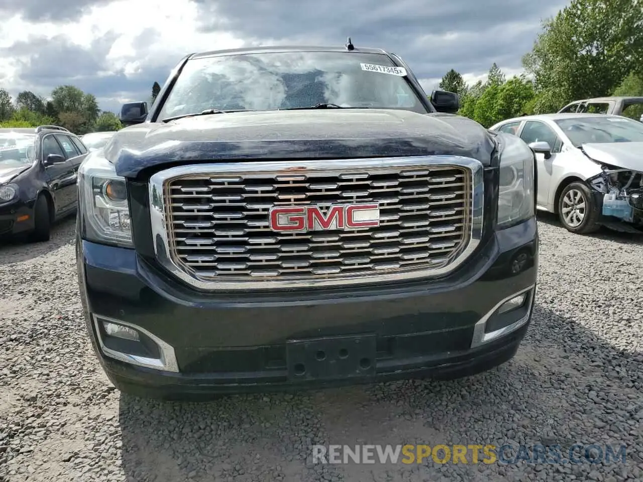5 Photograph of a damaged car 1GKS2GKC5KR247763 GMC YUKON 2019