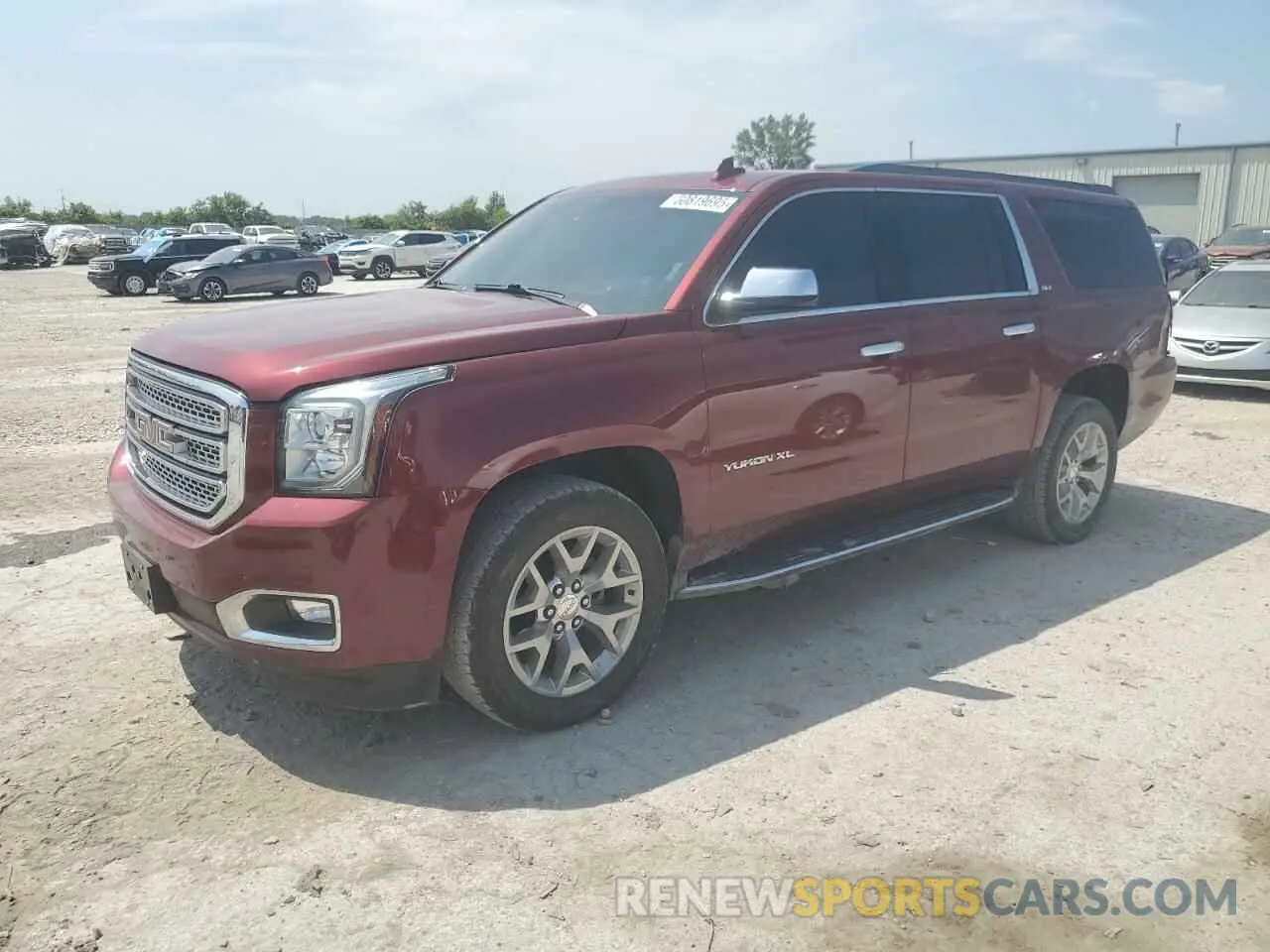 1 Photograph of a damaged car 1GKS2GKC5KR303605 GMC YUKON 2019