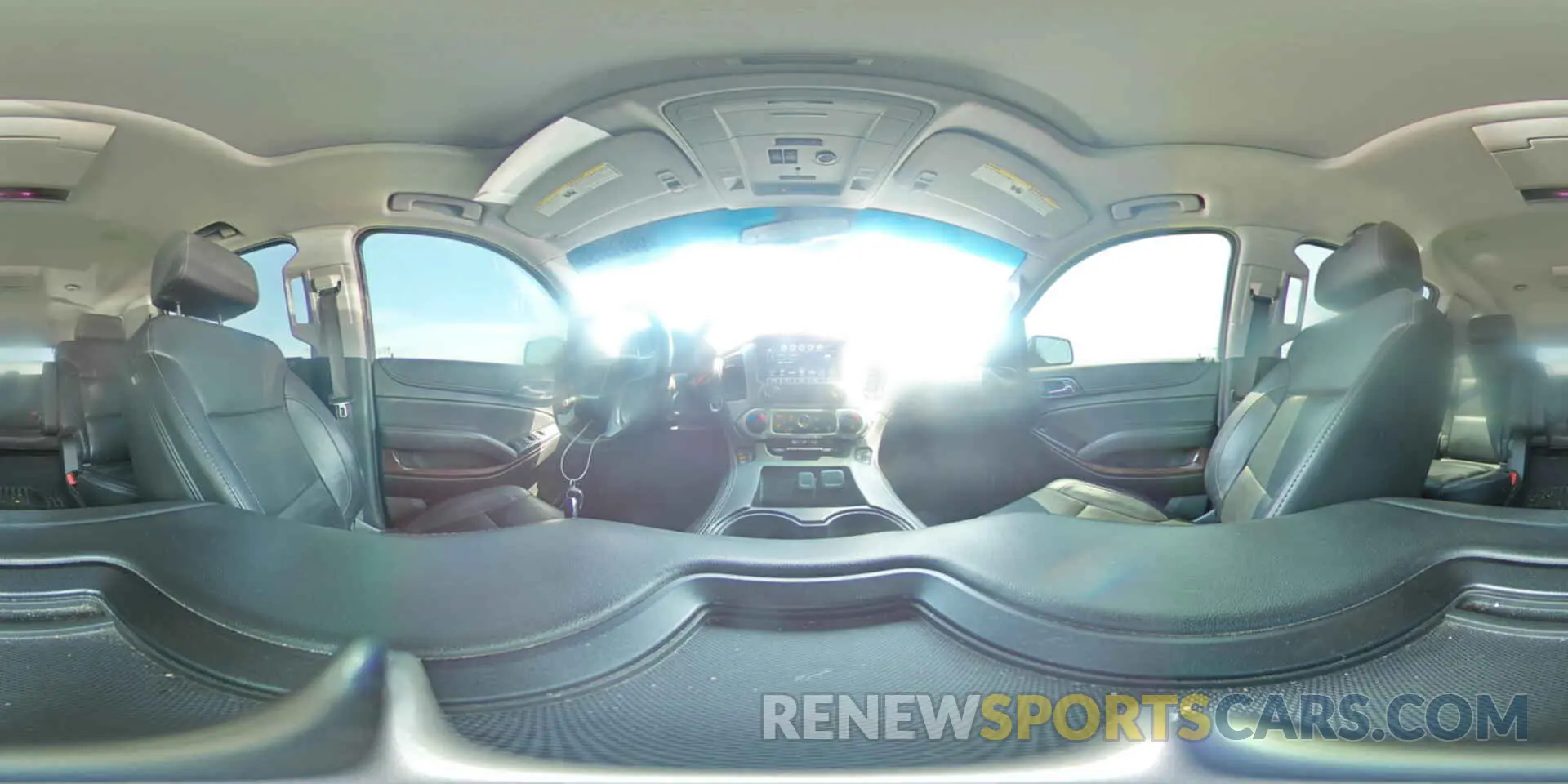 14 Photograph of a damaged car 1GKS2GKC5KR303605 GMC YUKON 2019