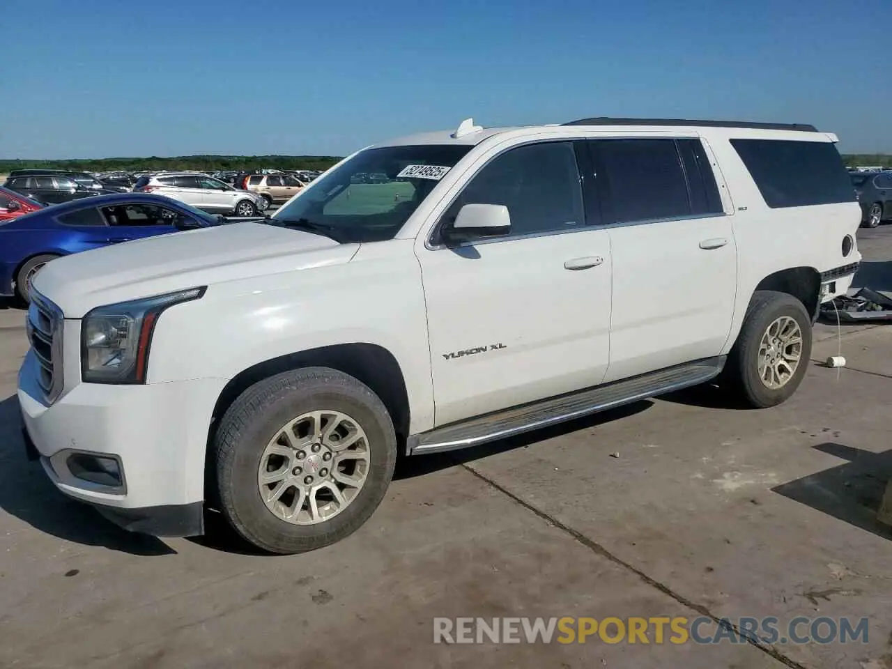 1 Photograph of a damaged car 1GKS2GKC5KR363643 GMC YUKON 2019