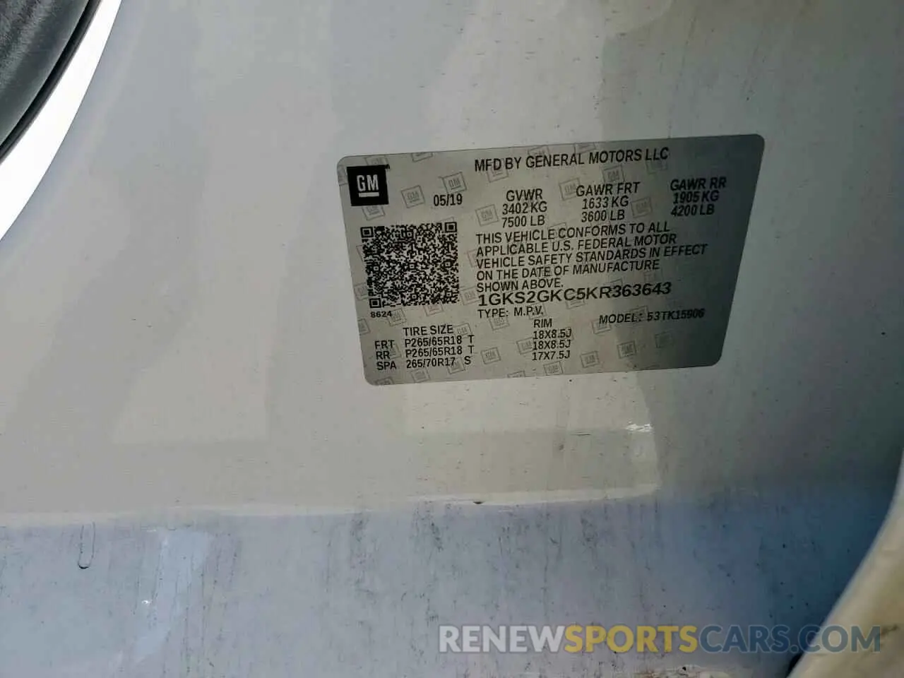 14 Photograph of a damaged car 1GKS2GKC5KR363643 GMC YUKON 2019