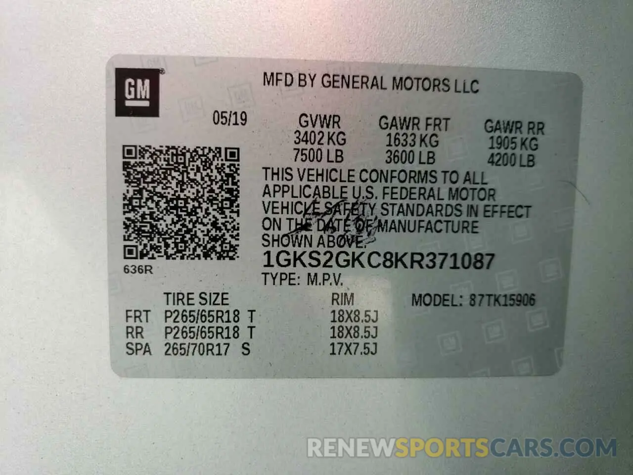 14 Photograph of a damaged car 1GKS2GKC8KR371087 GMC YUKON 2019