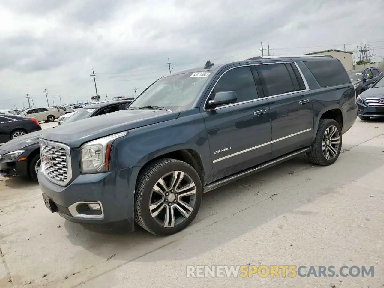 1 Photograph of a damaged car 1GKS2HKJ6KR304587 GMC YUKON 2019
