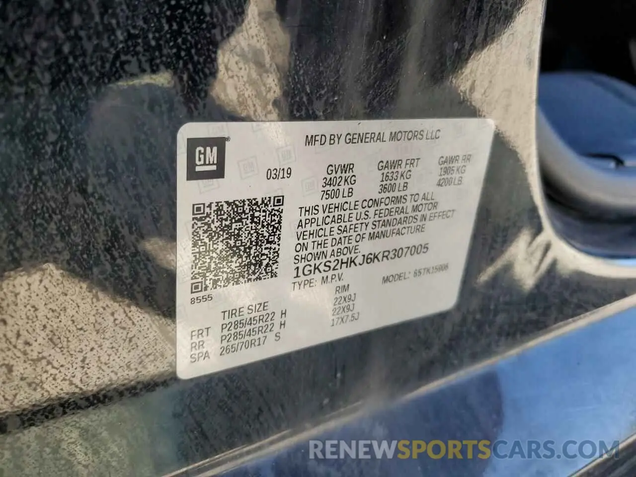 13 Photograph of a damaged car 1GKS2HKJ6KR307005 GMC YUKON 2019