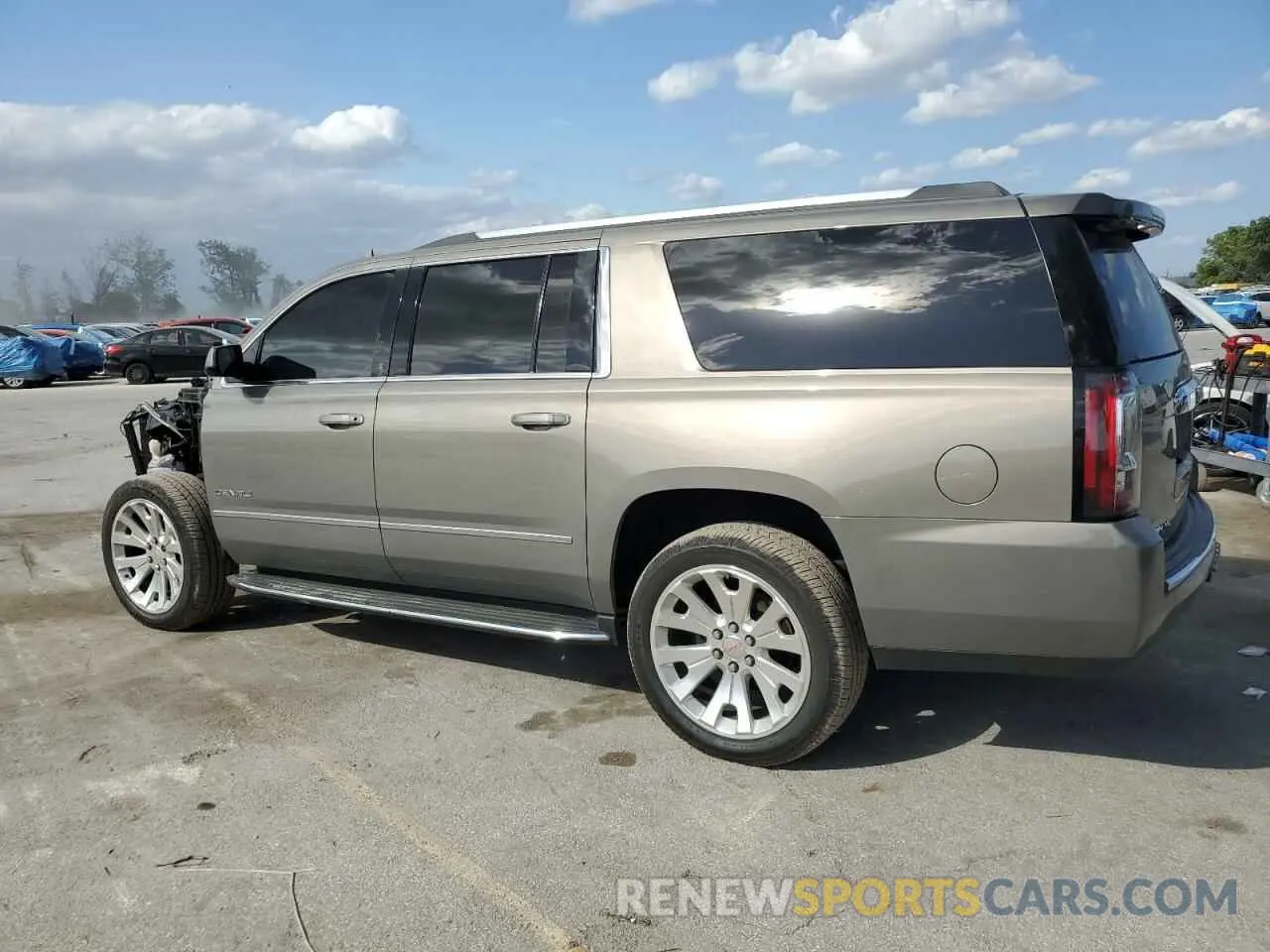 2 Photograph of a damaged car 1GKS2HKJ7KR303318 GMC YUKON 2019