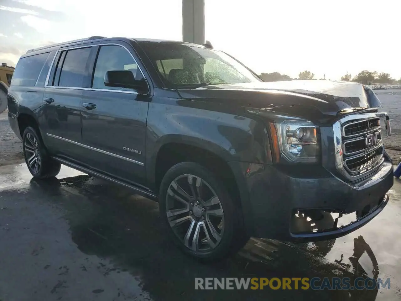 4 Photograph of a damaged car 1GKS2HKJ7KR340305 GMC YUKON 2019