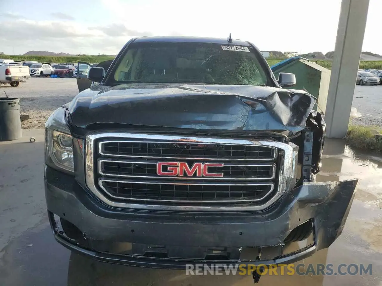 5 Photograph of a damaged car 1GKS2HKJ7KR340305 GMC YUKON 2019