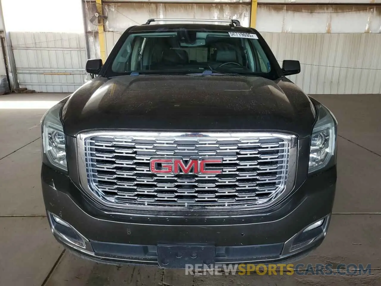 5 Photograph of a damaged car 1GKS2HKJ8KR205950 GMC YUKON 2019