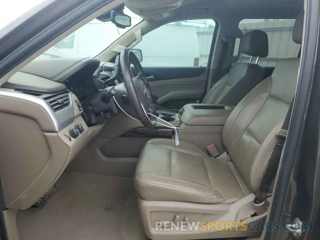 7 Photograph of a damaged car 1GKS2JKC3KR233809 GMC YUKON 2019