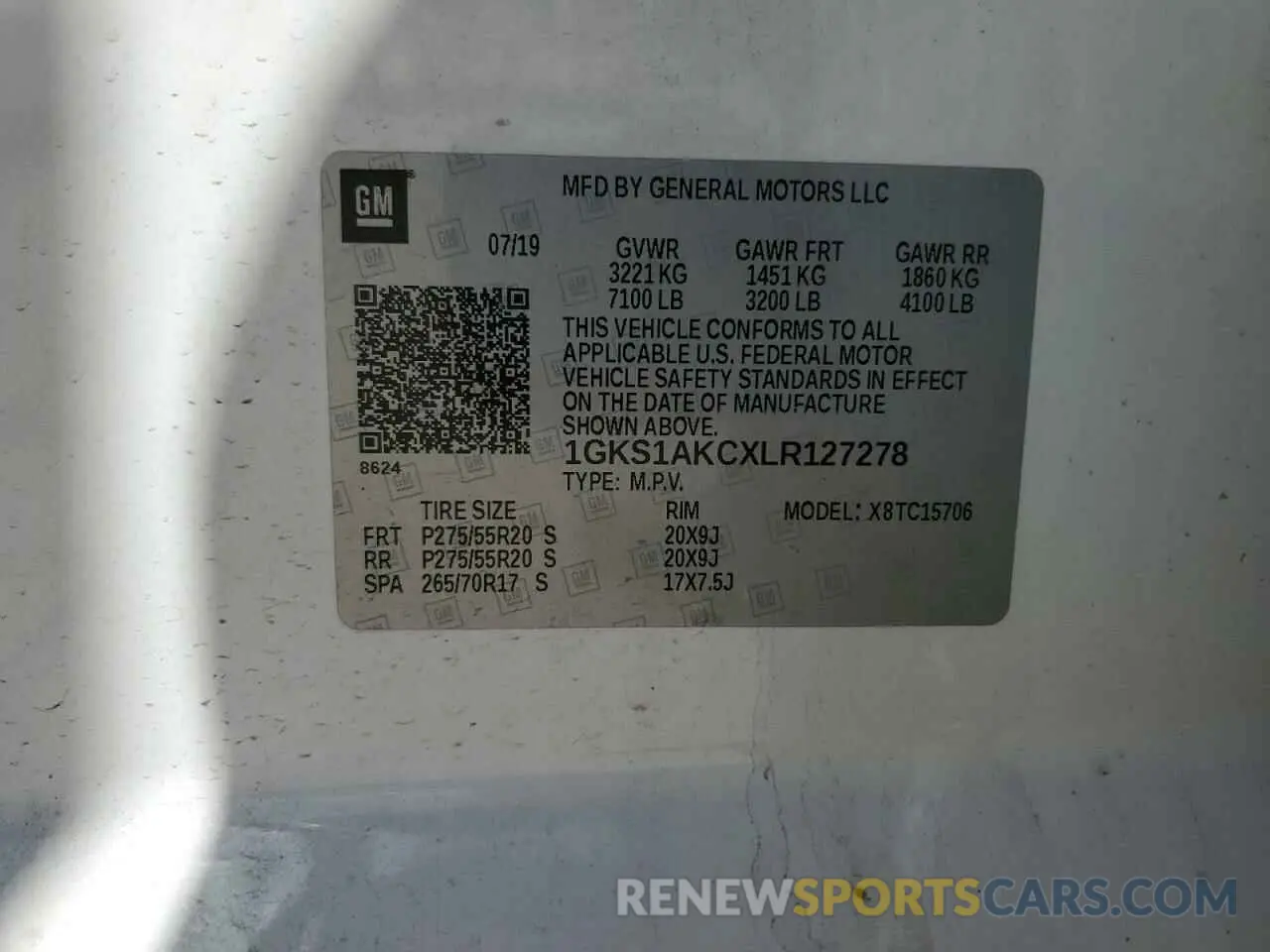13 Photograph of a damaged car 1GKS1AKCXLR127278 GMC YUKON 2020