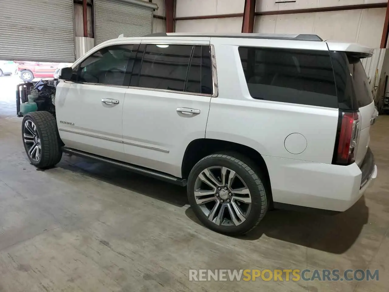 2 Photograph of a damaged car 1GKS1CKJ3LR107335 GMC YUKON 2020