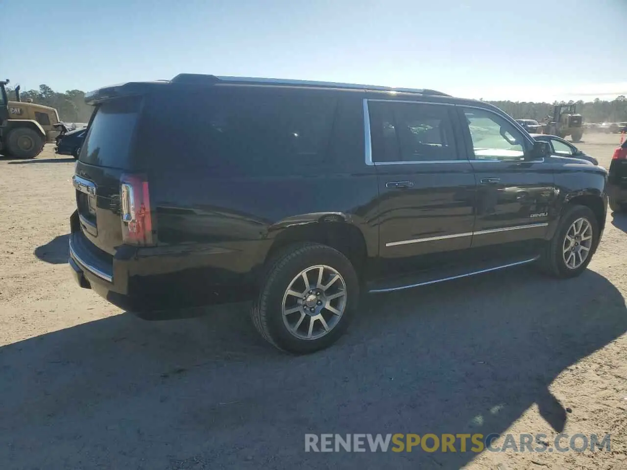 3 Photograph of a damaged car 1GKS1HKJ6LR298908 GMC YUKON 2020