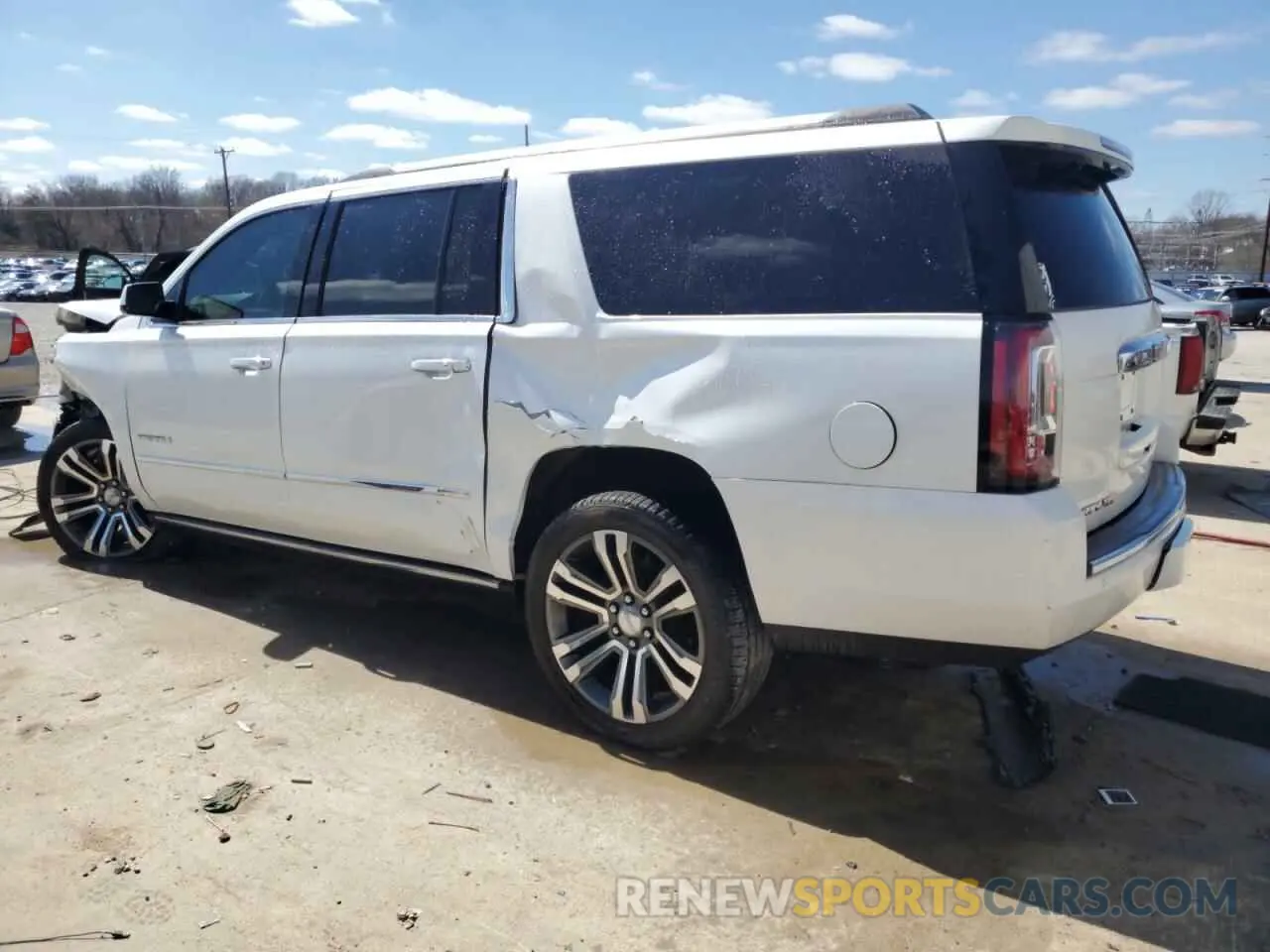 2 Photograph of a damaged car 1GKS1HKJ8LR101852 GMC YUKON 2020