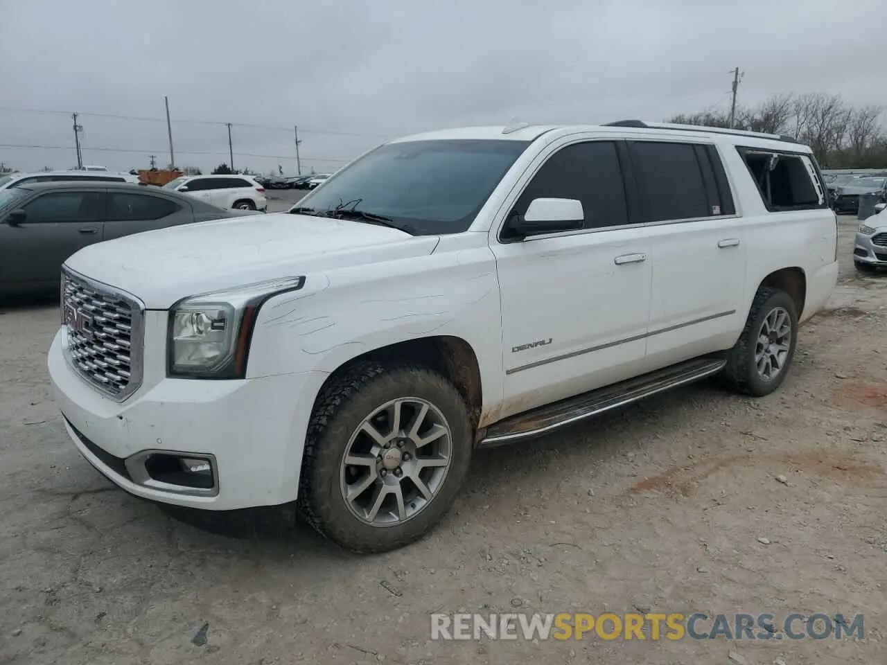 1 Photograph of a damaged car 1GKS1HKJ9LR291564 GMC YUKON 2020