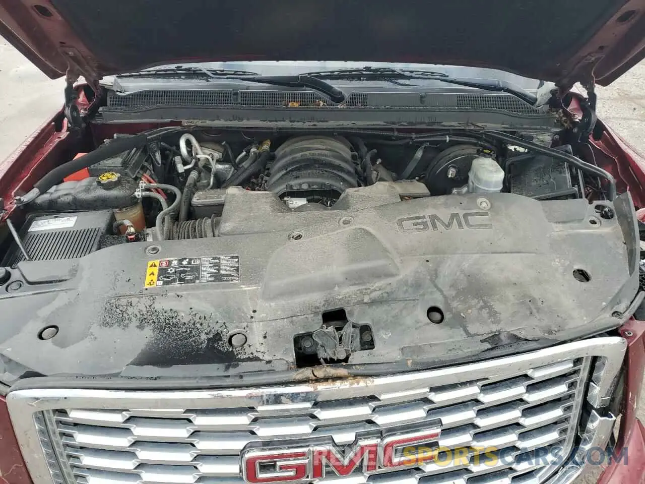 12 Photograph of a damaged car 1GKS2CKJ6LR156963 GMC YUKON 2020