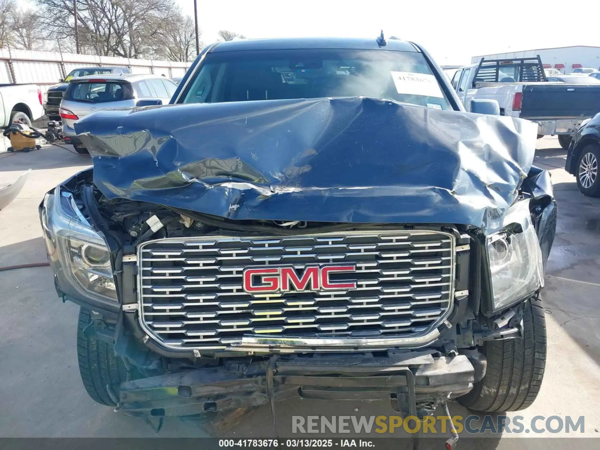 13 Photograph of a damaged car 1GKS2CKJ8LR108770 GMC YUKON 2020