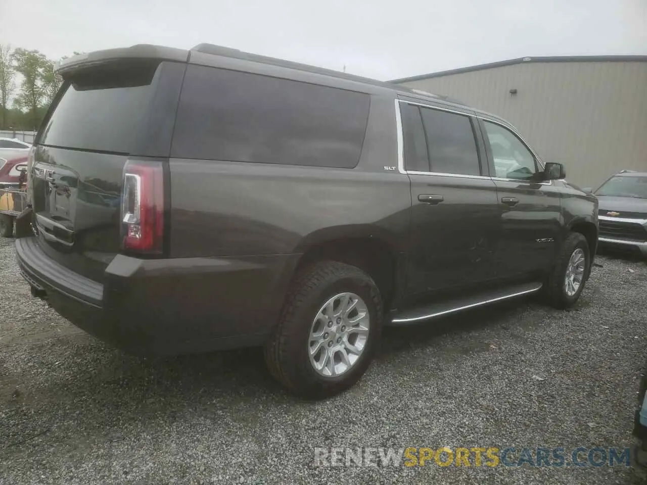 3 Photograph of a damaged car 1GKS2GKC3LR166651 GMC YUKON 2020