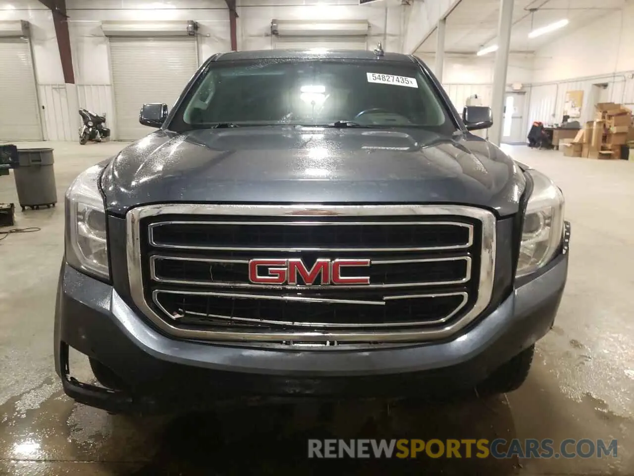 5 Photograph of a damaged car 1GKS2GKC8LR283075 GMC YUKON 2020