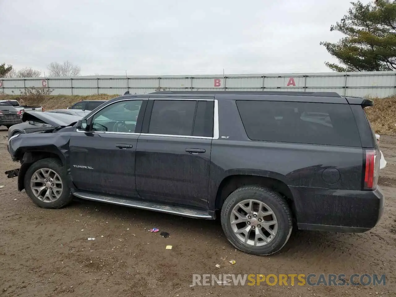 2 Photograph of a damaged car 1GKS2JKC3LR208149 GMC YUKON 2020