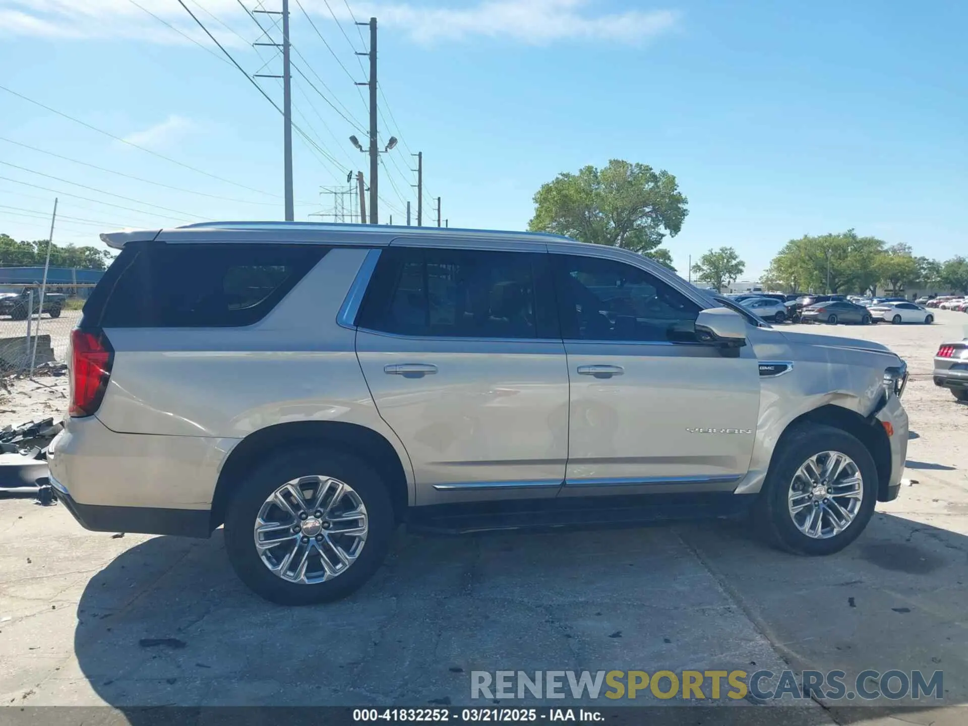 12 Photograph of a damaged car 1GKS1BKD3MR168352 GMC YUKON 2021