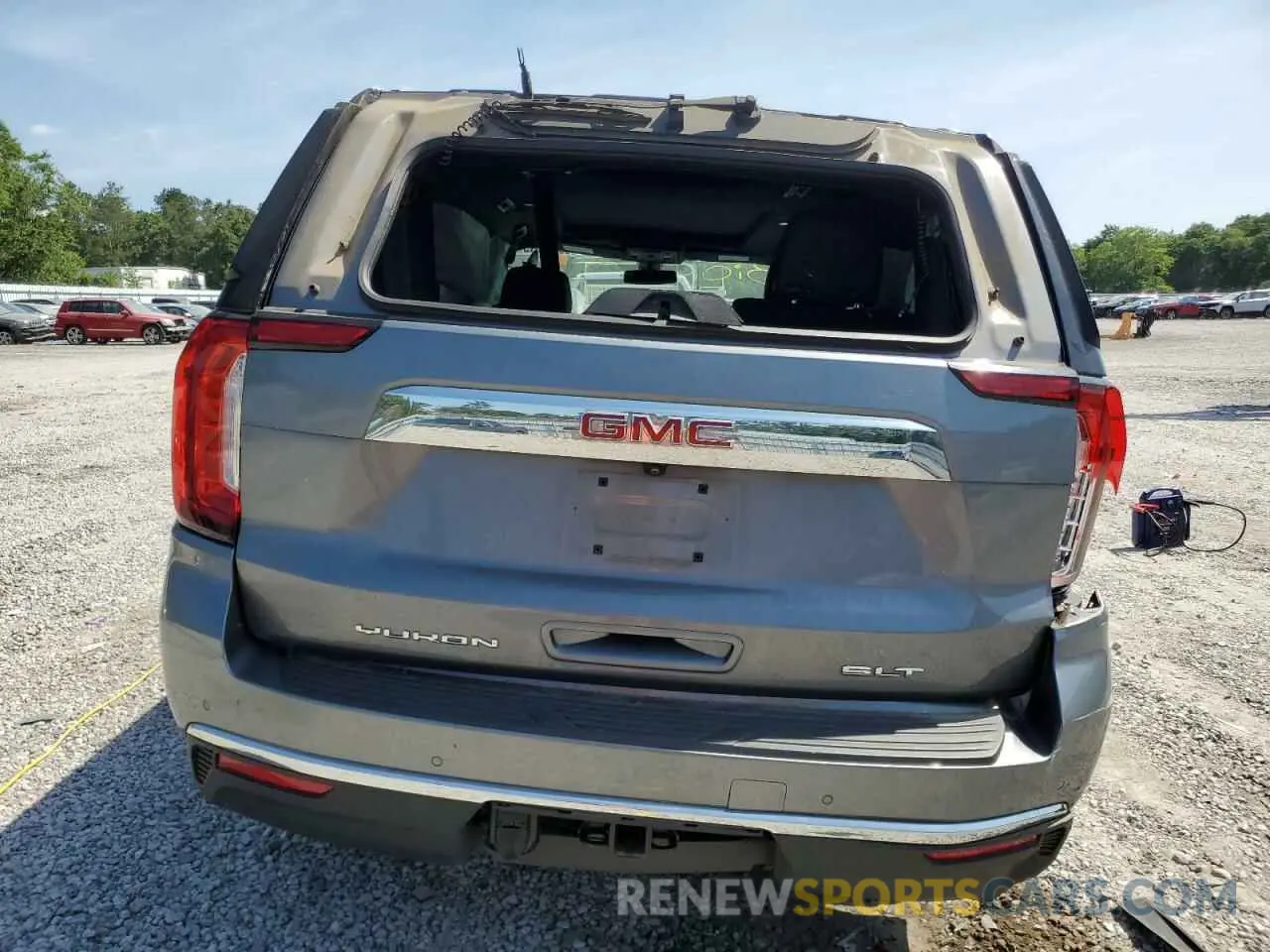 6 Photograph of a damaged car 1GKS1BKD3MR438566 GMC YUKON 2021