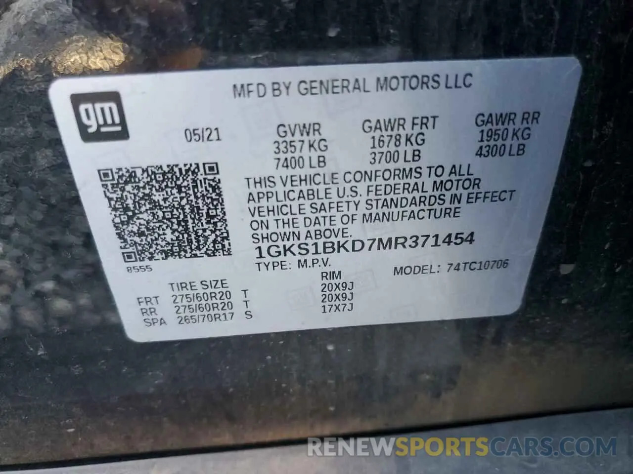 15 Photograph of a damaged car 1GKS1BKD7MR371454 GMC YUKON 2021