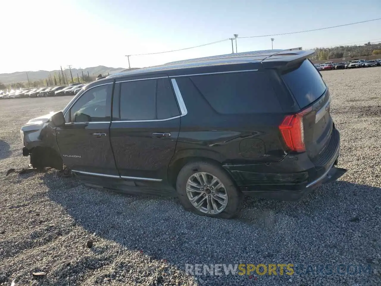 2 Photograph of a damaged car 1GKS1BKD7MR371454 GMC YUKON 2021