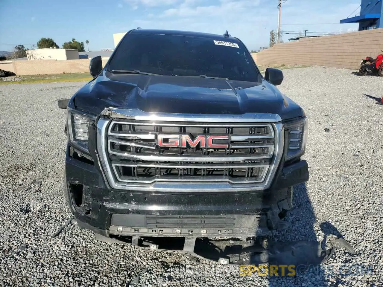 5 Photograph of a damaged car 1GKS1BKD7MR371454 GMC YUKON 2021