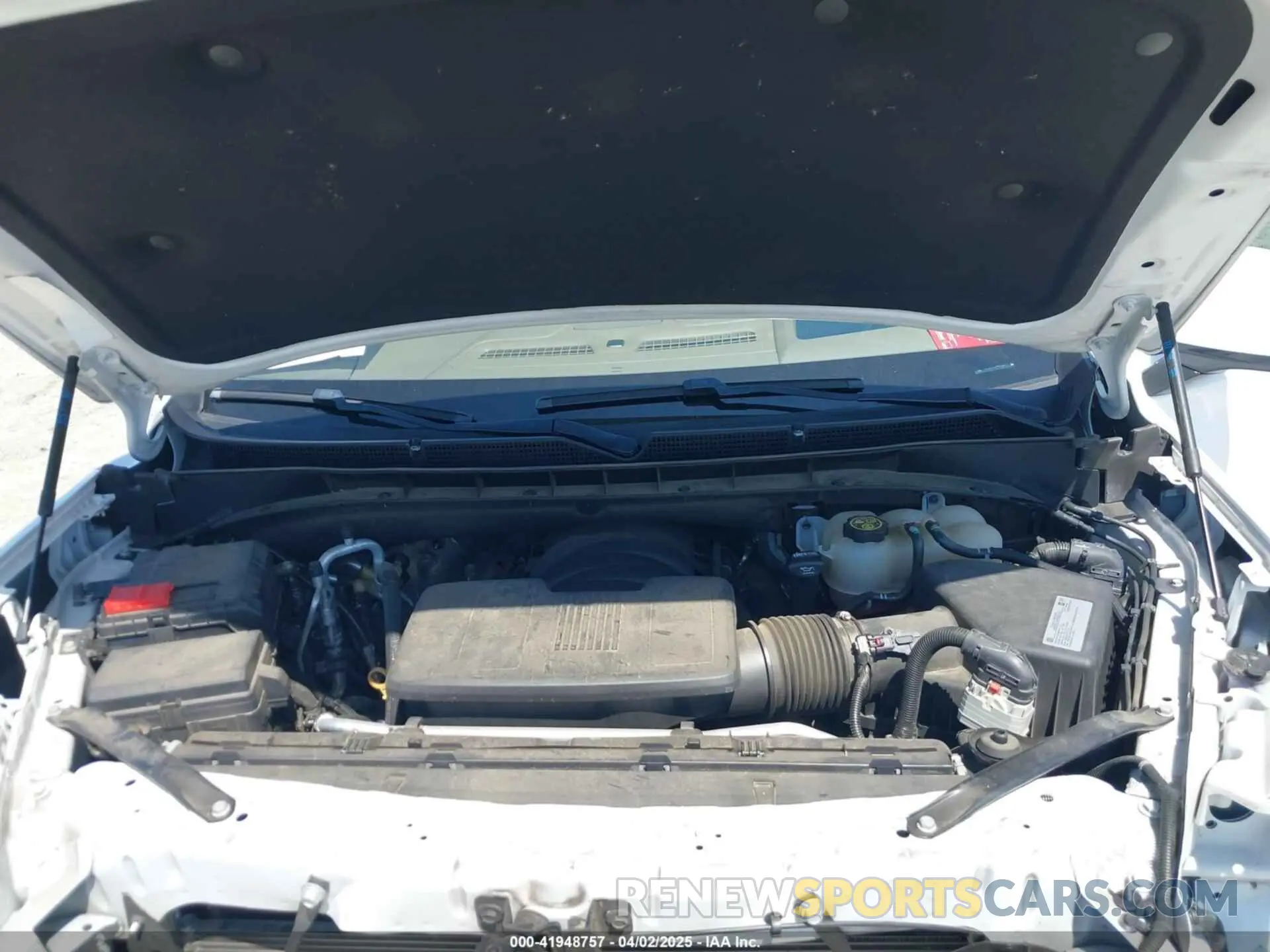 10 Photograph of a damaged car 1GKS1DKL2MR142019 GMC YUKON 2021