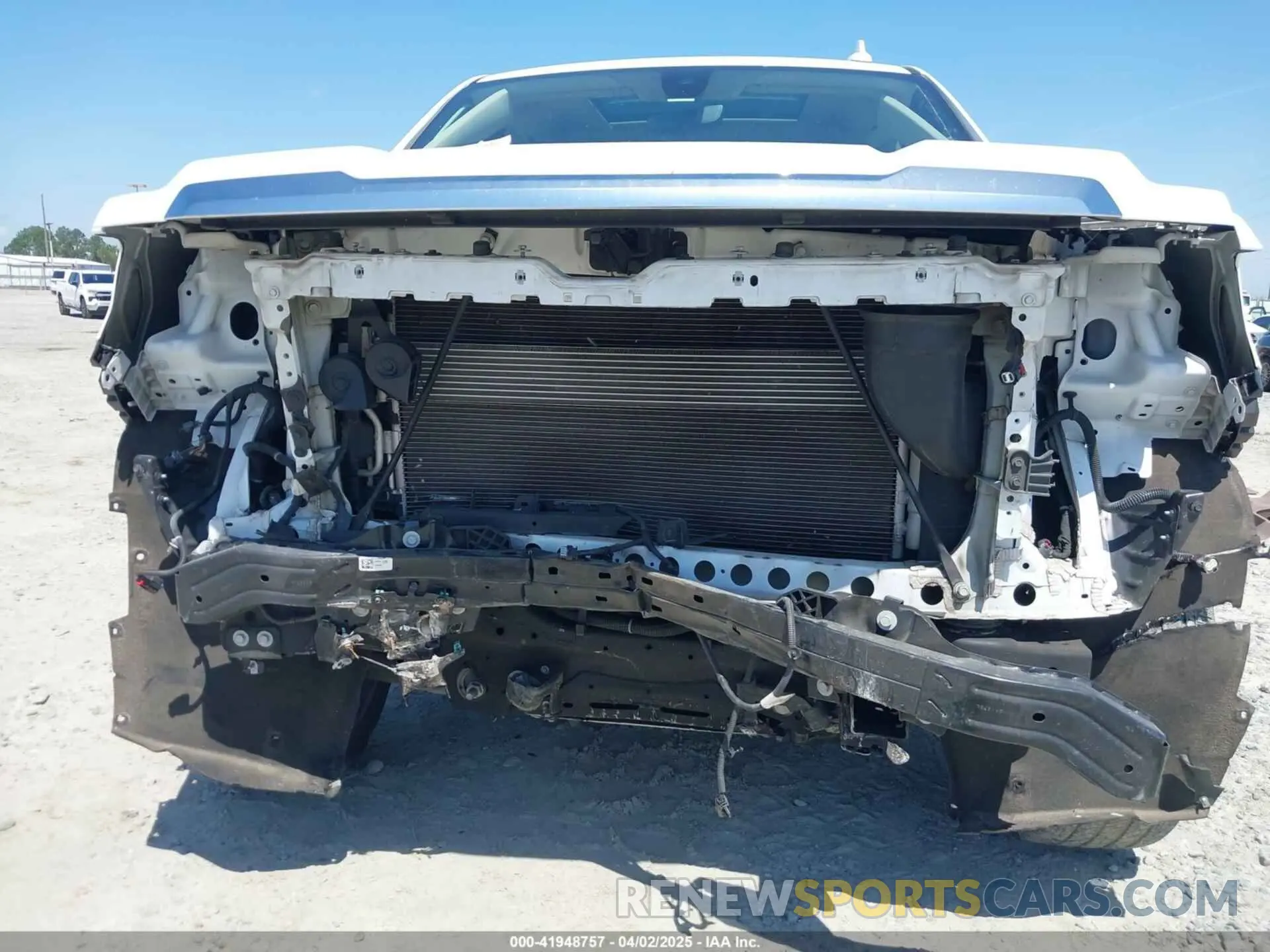 6 Photograph of a damaged car 1GKS1DKL2MR142019 GMC YUKON 2021
