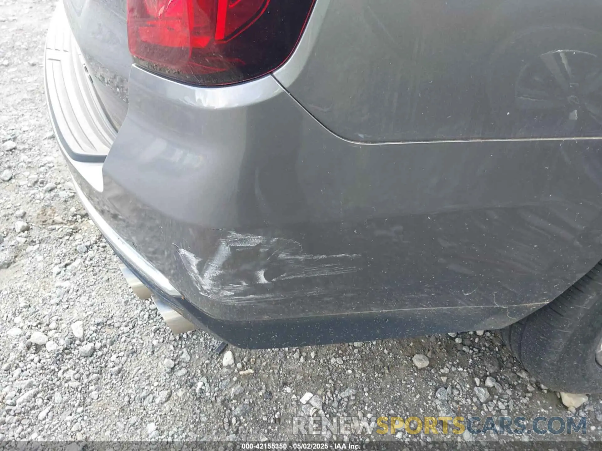 6 Photograph of a damaged car 1GKS1DKL9MR207514 GMC YUKON 2021
