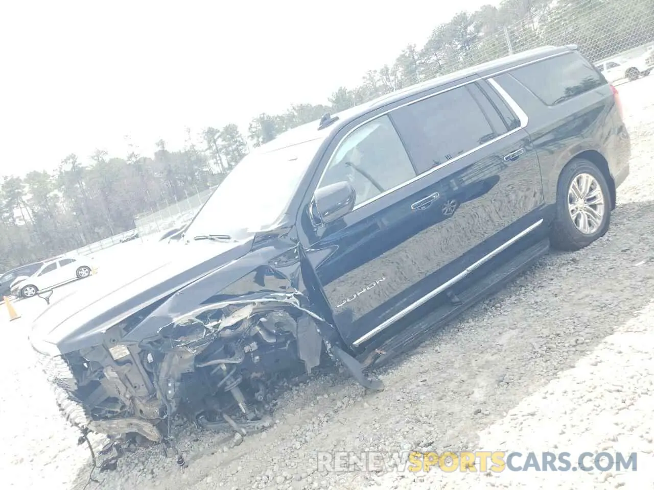 1 Photograph of a damaged car 1GKS1GKD1MR463740 GMC YUKON 2021