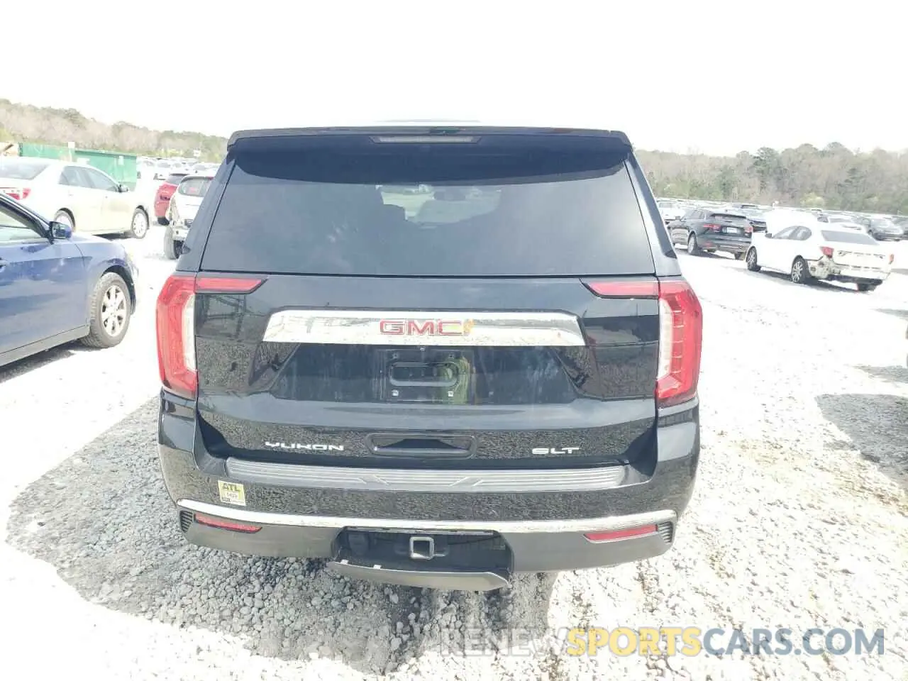 6 Photograph of a damaged car 1GKS1GKD1MR463740 GMC YUKON 2021