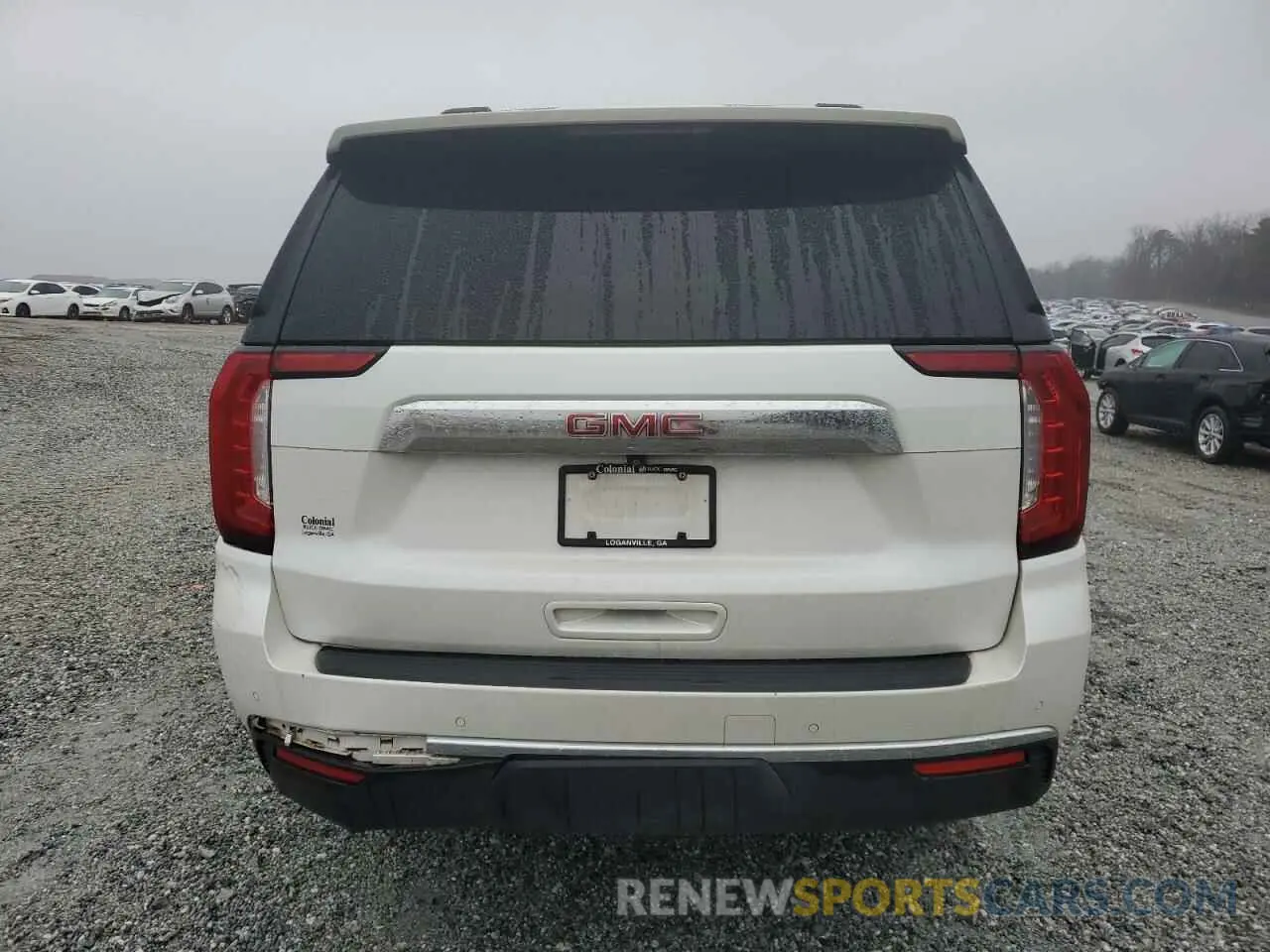 6 Photograph of a damaged car 1GKS1GKD1MR474382 GMC YUKON 2021