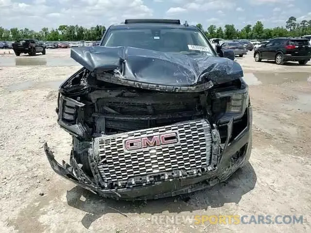 14 Photograph of a damaged car 1GKS1JKL7MR189576 GMC YUKON 2021