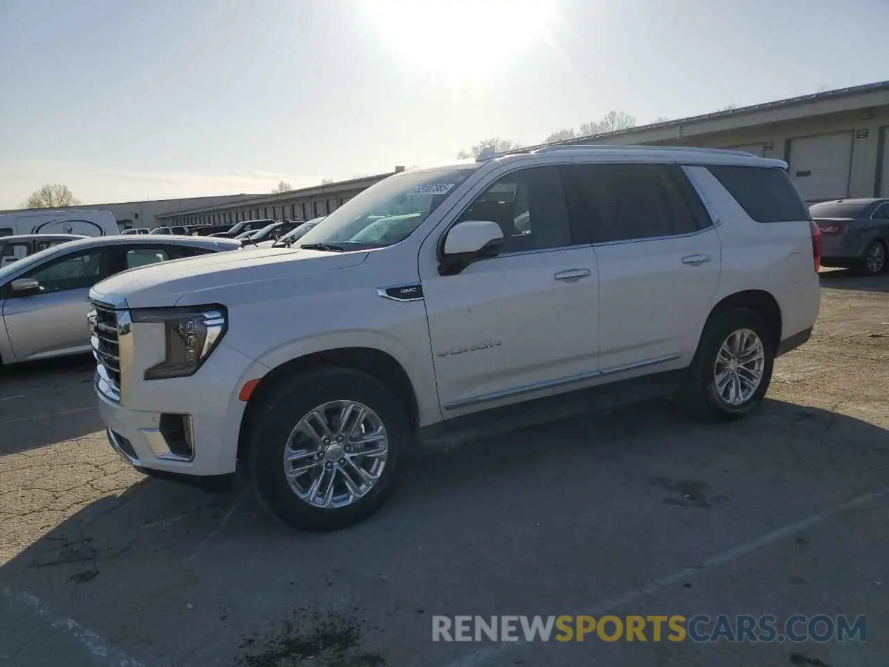 1 Photograph of a damaged car 1GKS2BKD2MR148235 GMC YUKON 2021