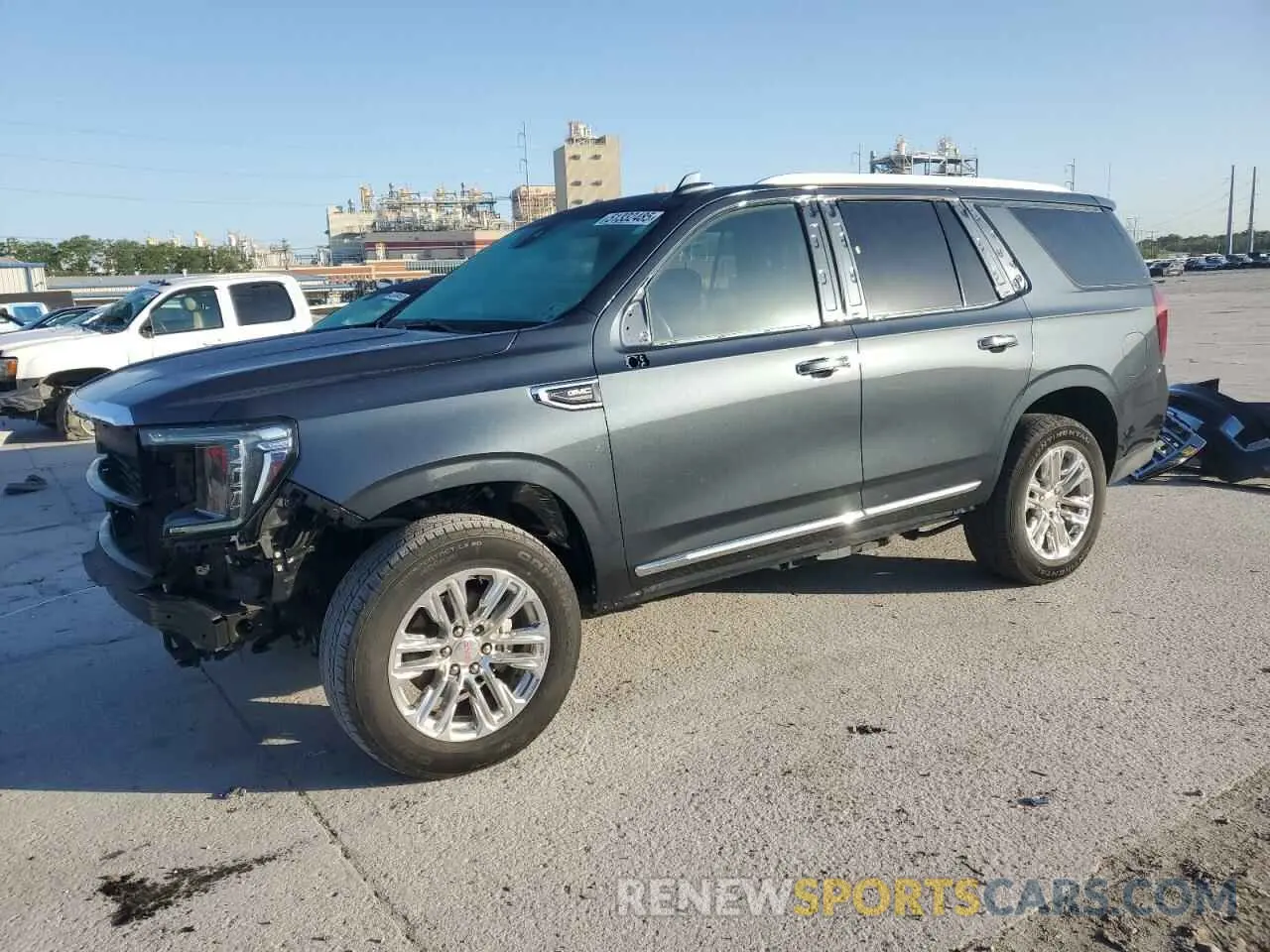 1 Photograph of a damaged car 1GKS2BKD3MR137812 GMC YUKON 2021