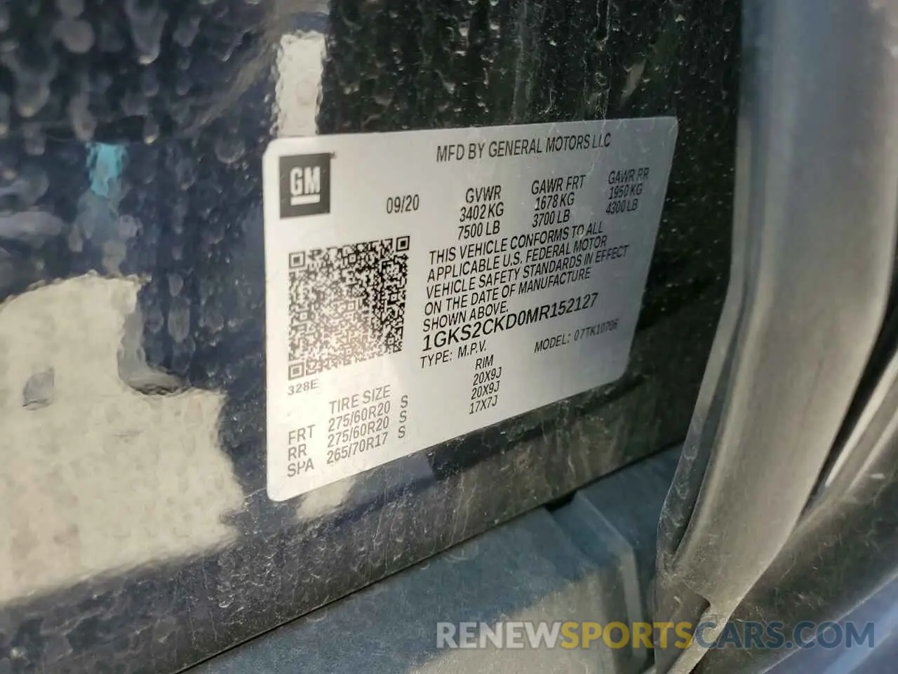13 Photograph of a damaged car 1GKS2CKD0MR152127 GMC YUKON 2021
