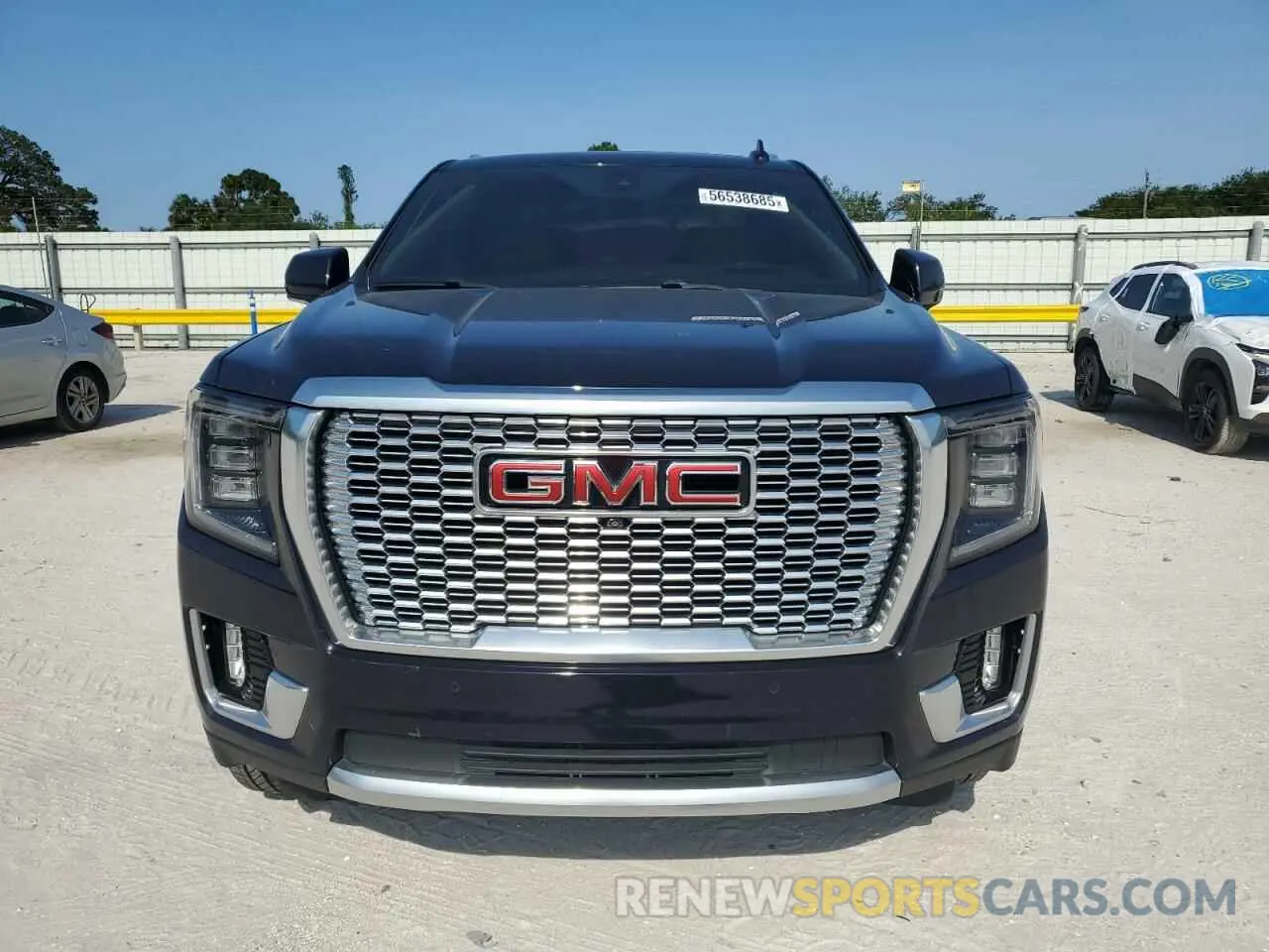 5 Photograph of a damaged car 1GKS2DKL0MR148866 GMC YUKON 2021