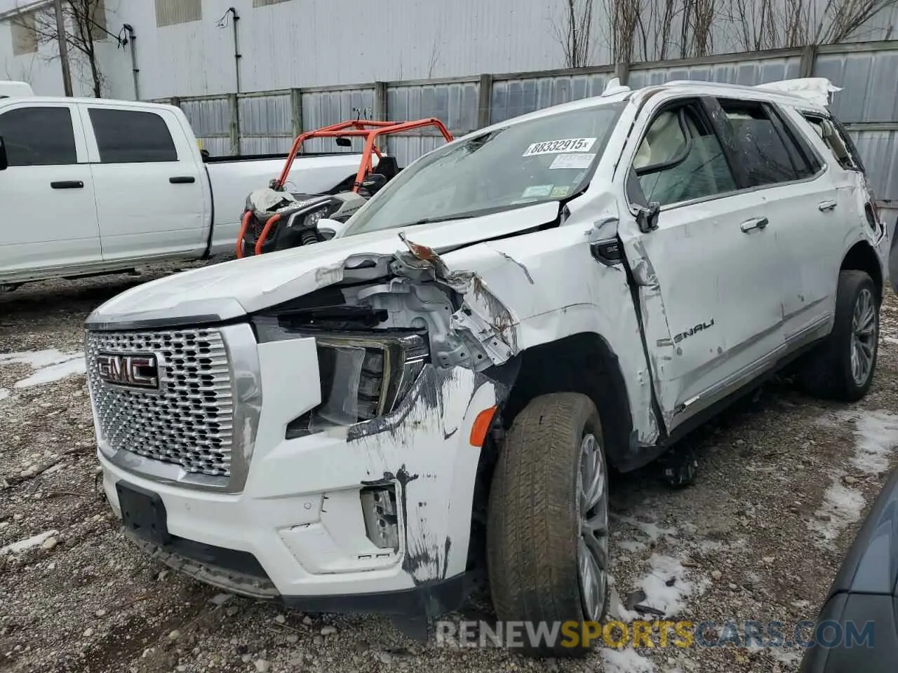 1 Photograph of a damaged car 1GKS2DKL0MR412765 GMC YUKON 2021