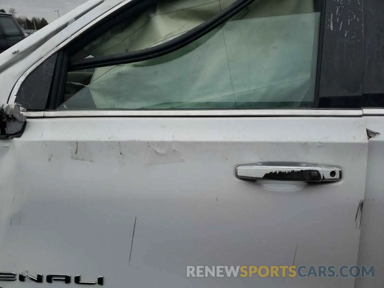 7 Photograph of a damaged car 1GKS2DKL0MR412765 GMC YUKON 2021