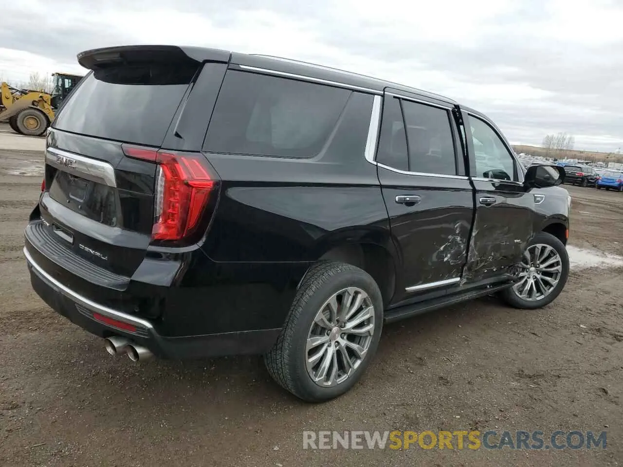 3 Photograph of a damaged car 1GKS2DKL3MR317195 GMC YUKON 2021